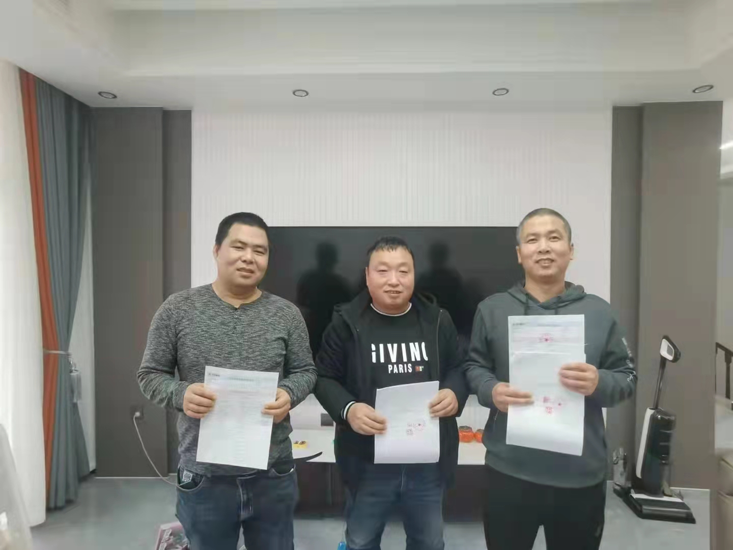 ���d�������s��ɽ�����f�pƴ�Խ��e��